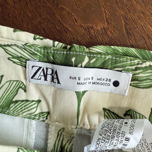 ZARA PRINTED‎ SHORTS GREEN CREAM TROPICAL Small - Picture 4 of 4